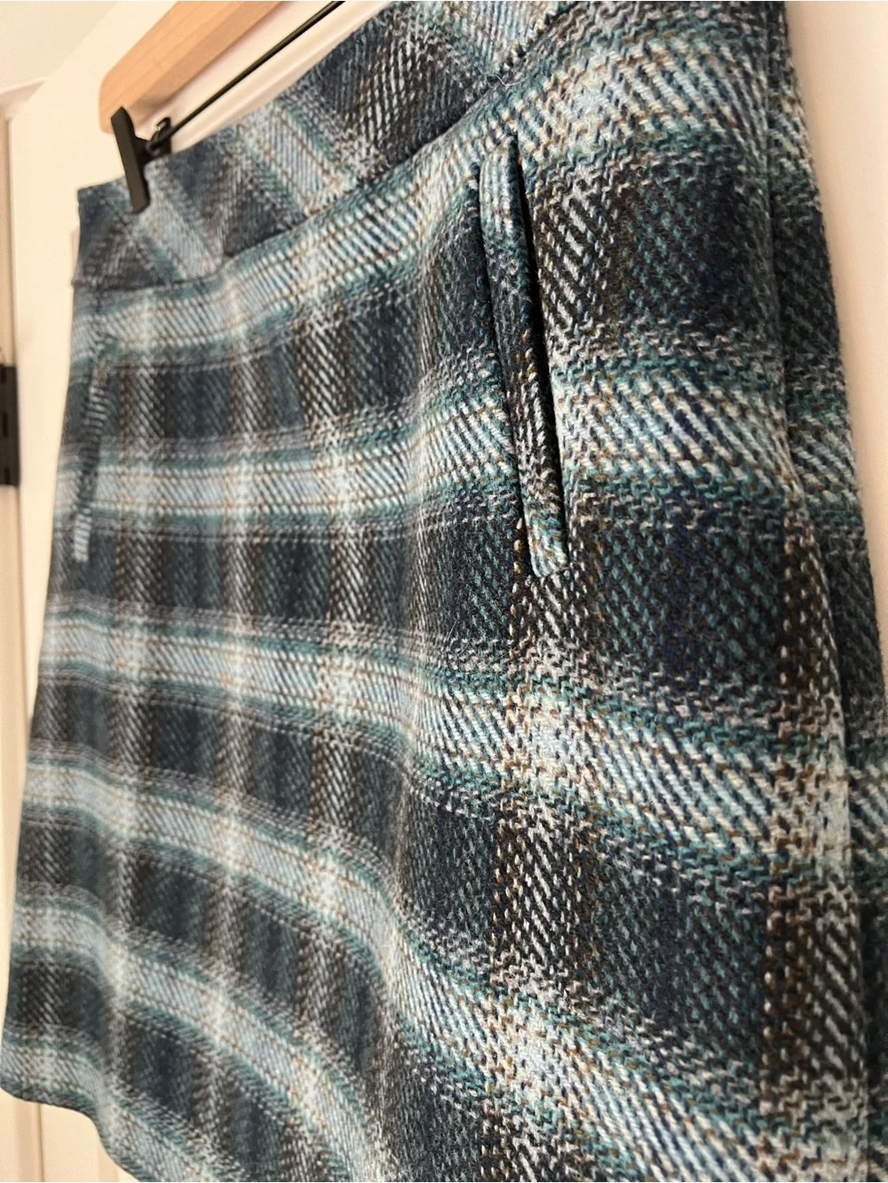 Talbots Wool Blend Blue Green Plaid Skirt Size 8 Dark Academia
